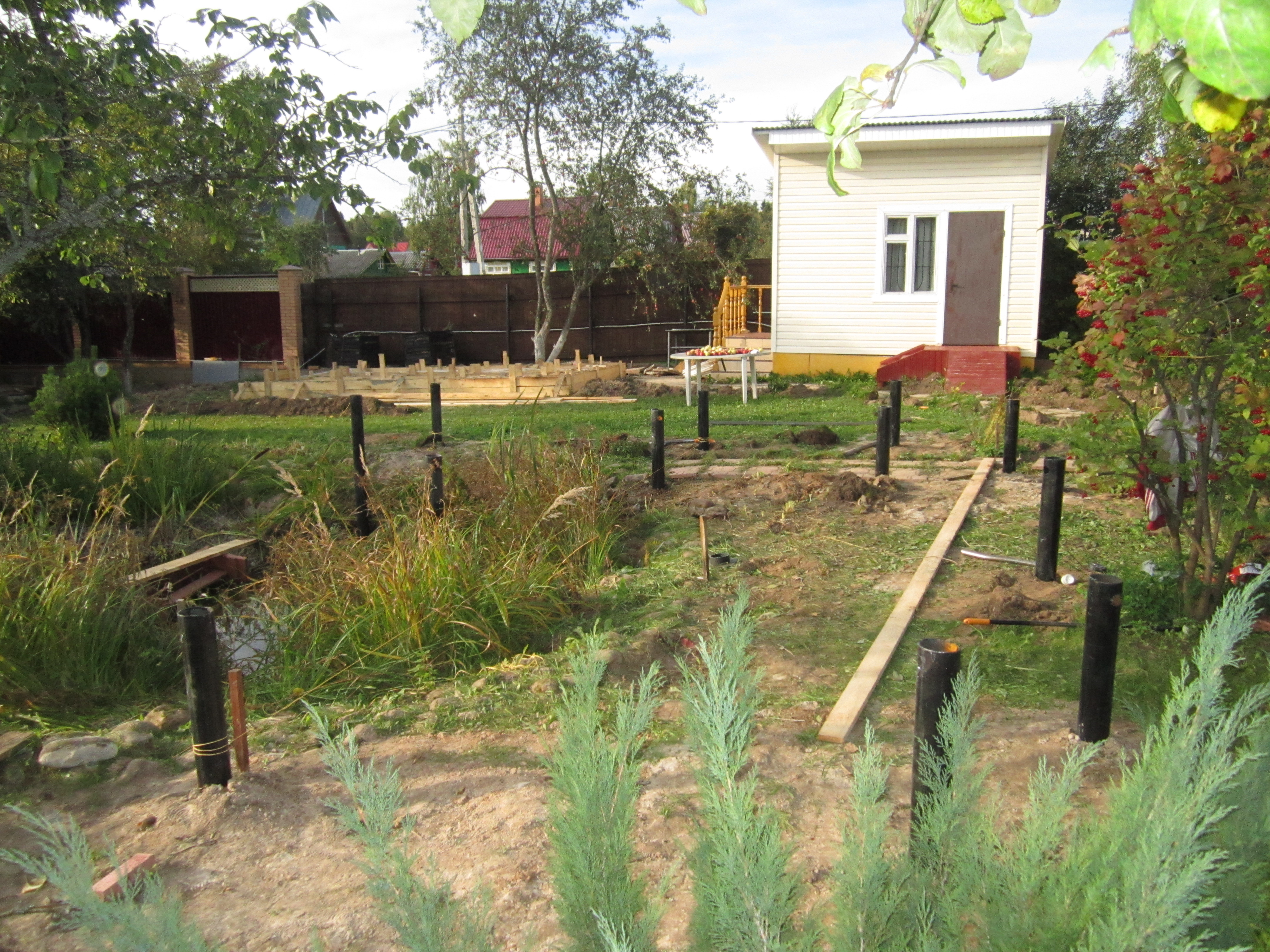 Фундамент на пруду